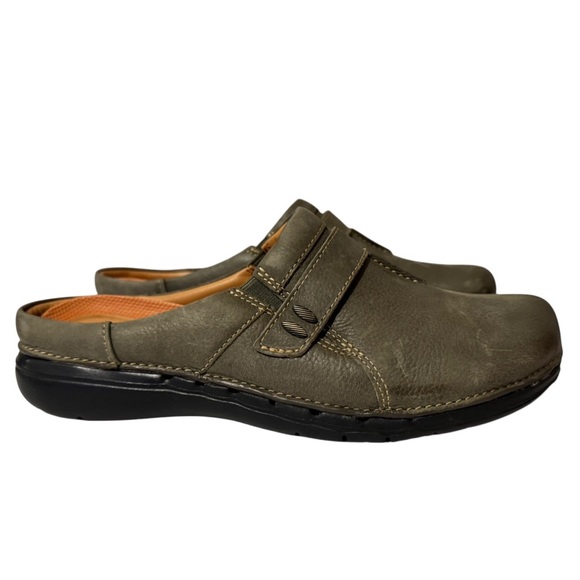 Clarks Shoes - Clarks Unstructured Women’s Un Loop Ease Leather Sneaker Mule Size 8.5‎